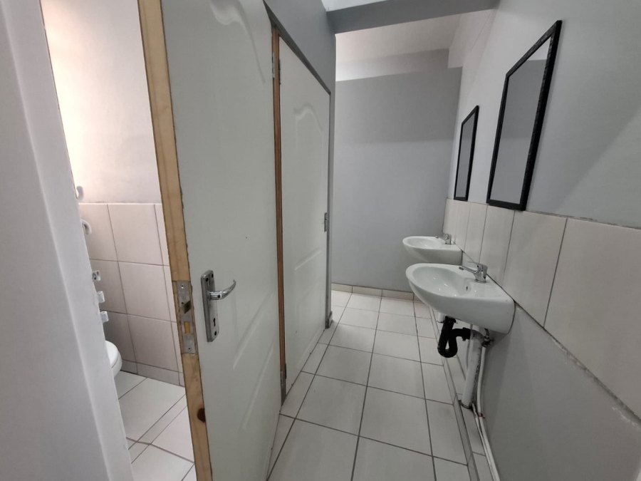 1 Bedroom Property for Sale in Bloemfontein Free State